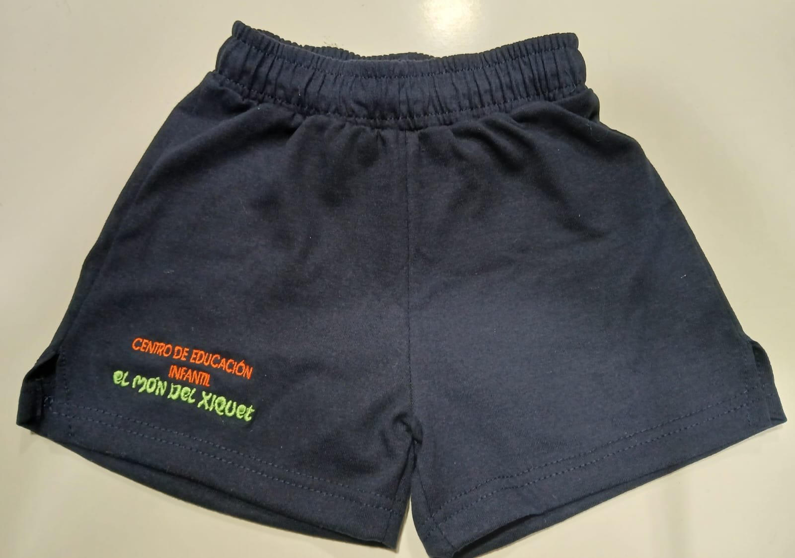 pantalón corto e.i. mon del xiquet